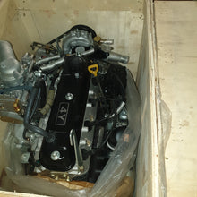 Load image into Gallery viewer, Toyota 4Y 2.2 all 4y full forklift complete loaded engine CARBURETTOR TYPE new forklift