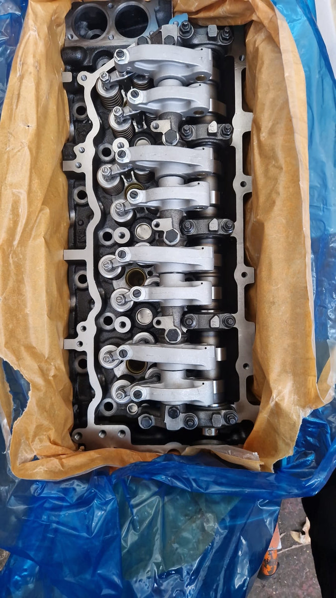 FULLY LOADED Complete Cylinder Head WITH VALVES FITTED for Isuzu 4HK1